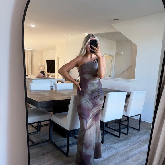 Elegant one shoulder Tie-Dye maxi dress - Picture 4 of 4